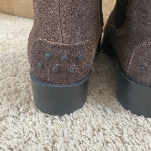 NWOT Andre Assous Odalys Women's Brown Boots 10 - Picture 4 of 6
